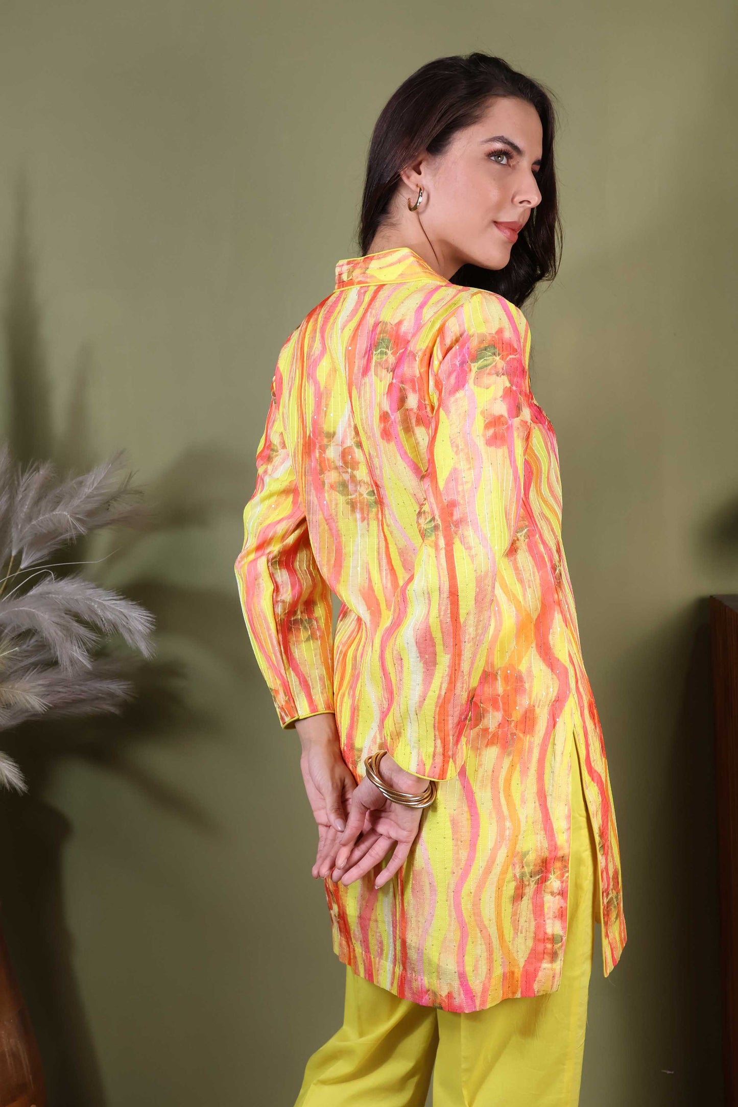 Light Yellow Short Kurta & Pant Set