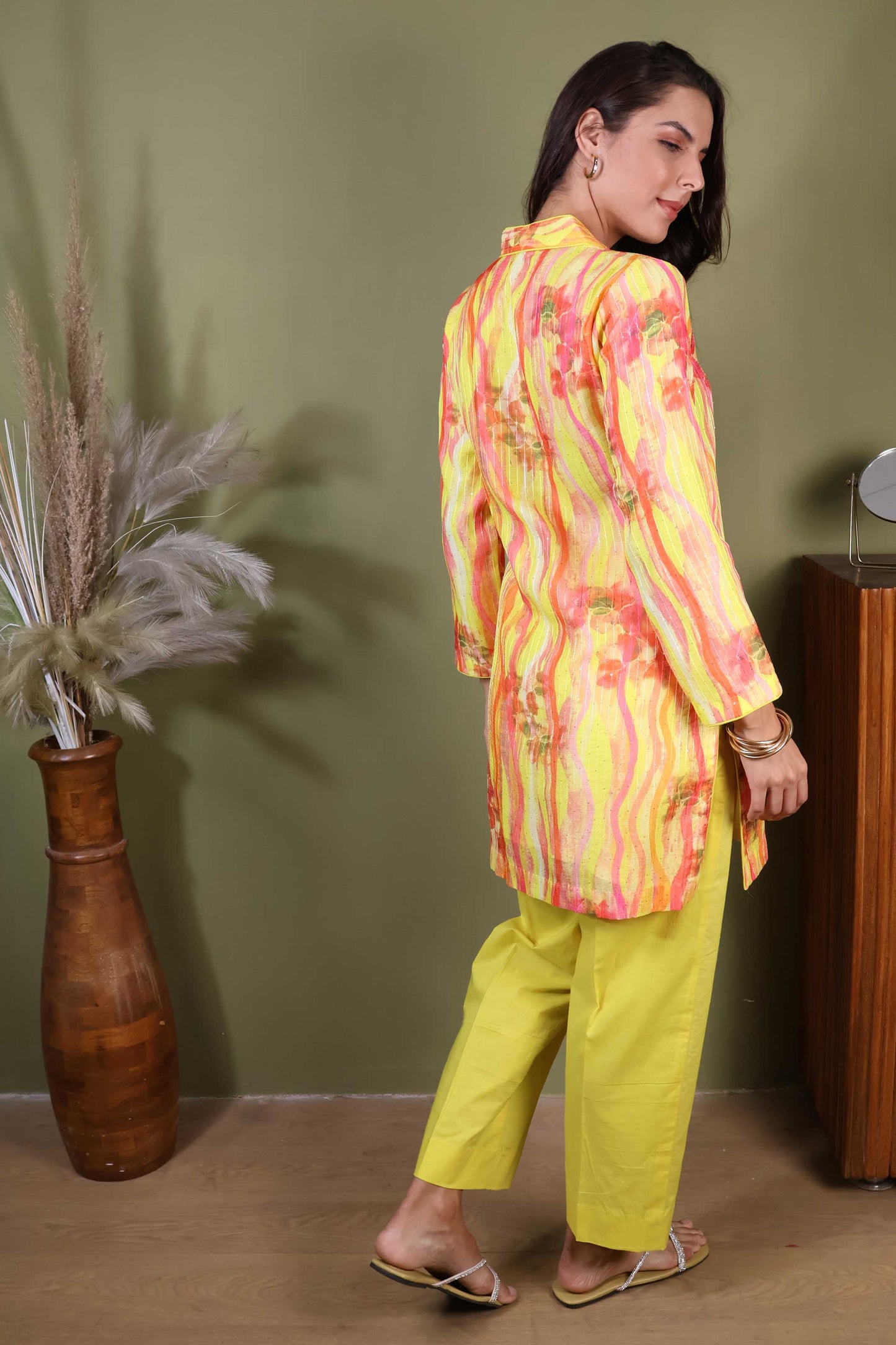 Light Yellow Short Kurta & Pant Set