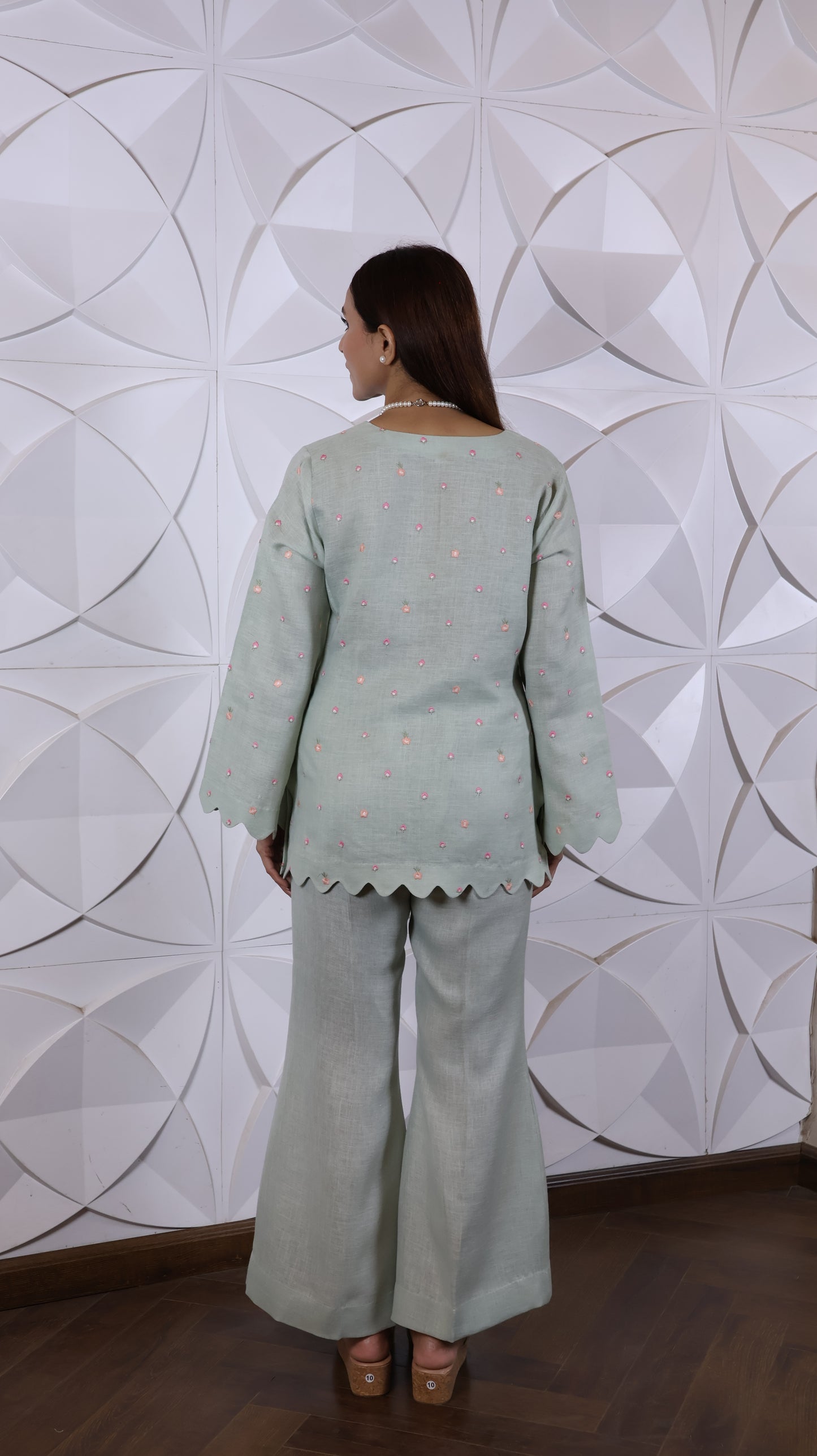 Green embroidered Linen Set