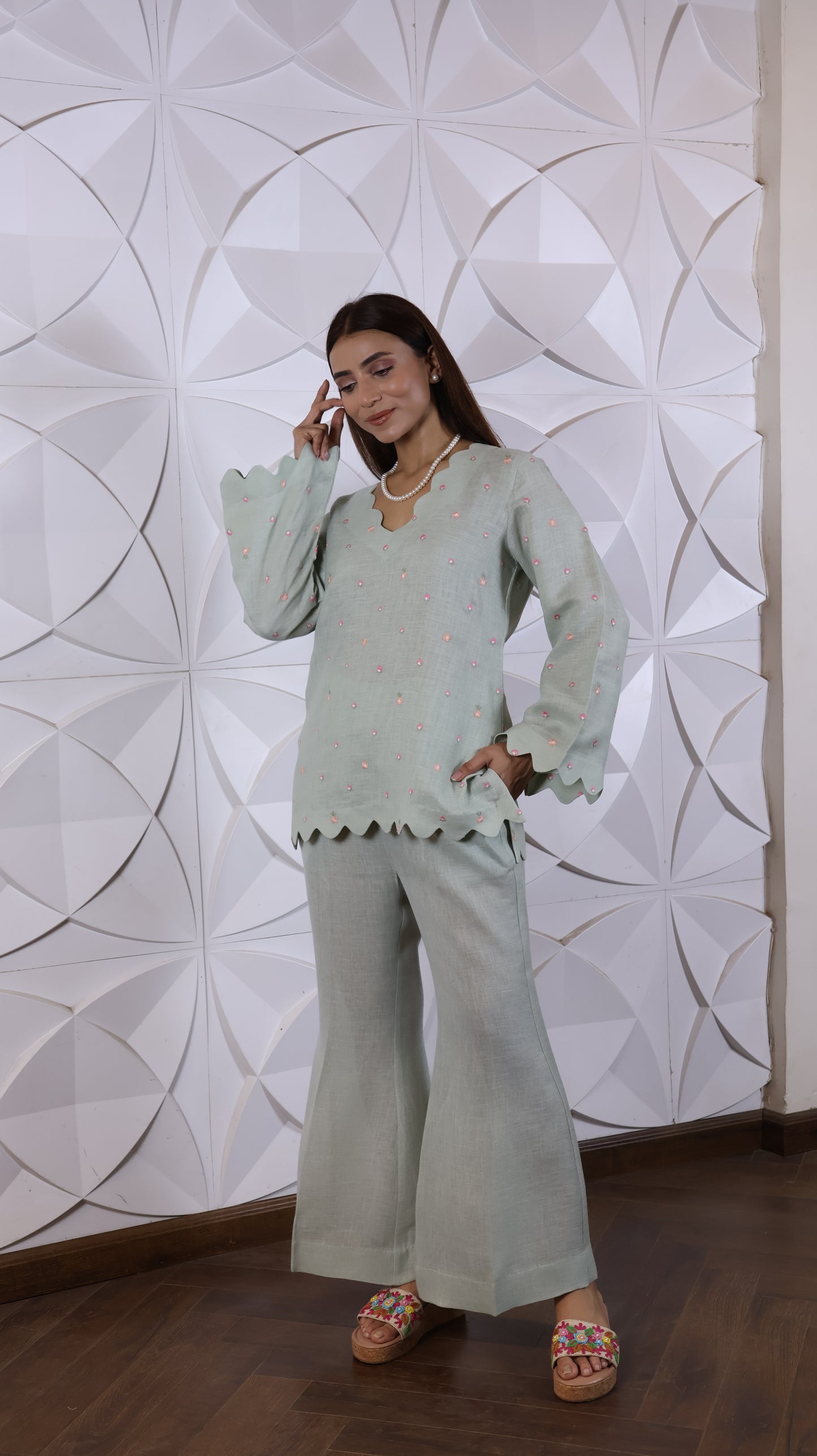 Green embroidered Linen Set