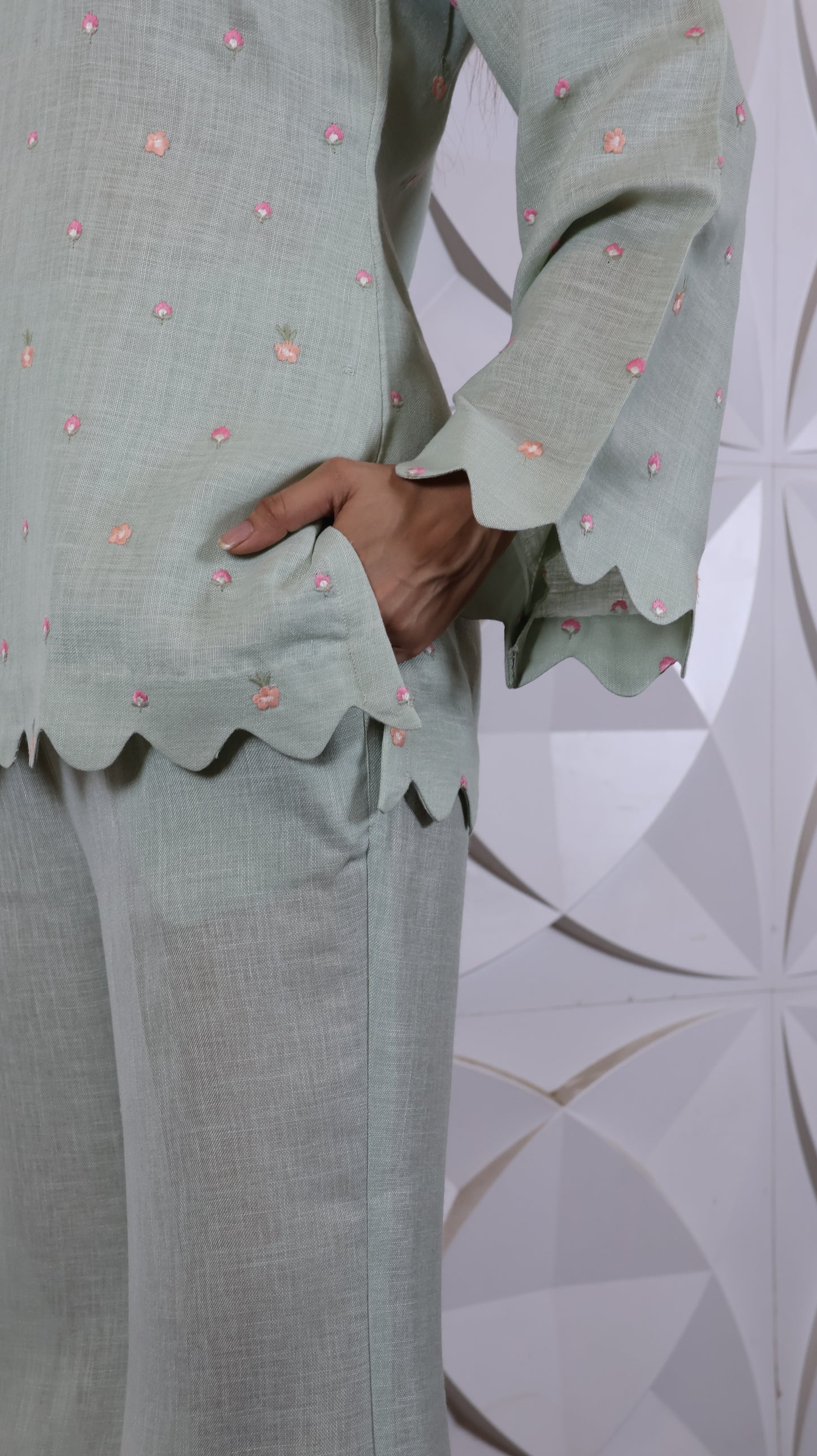Green embroidered Linen Set