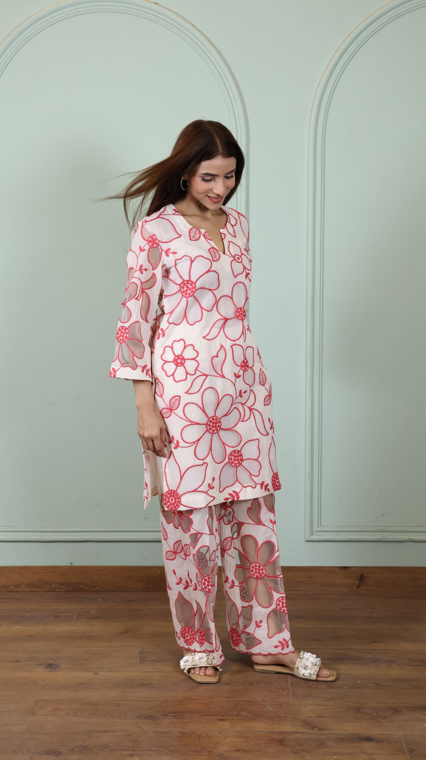 Off white Cut work Pink Kurta set