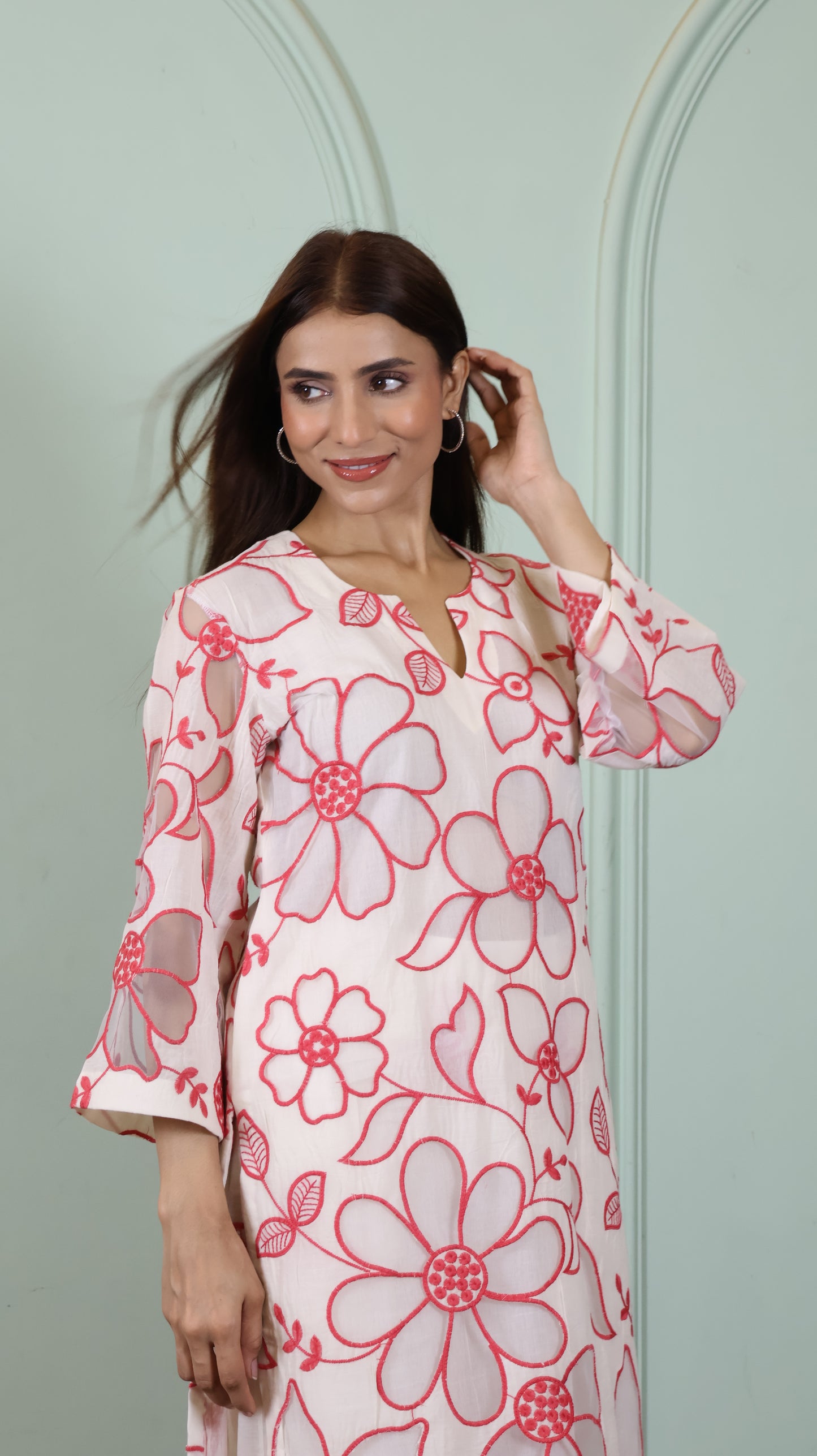 Off white Cut work Pink Kurta set