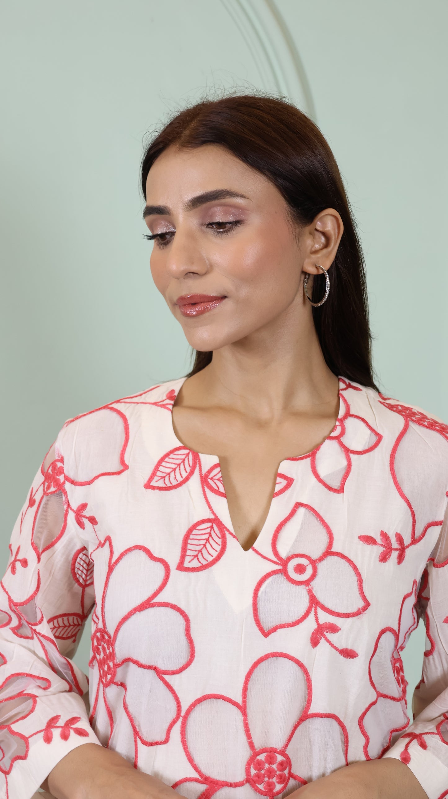 Off white Cut work Pink Kurta set