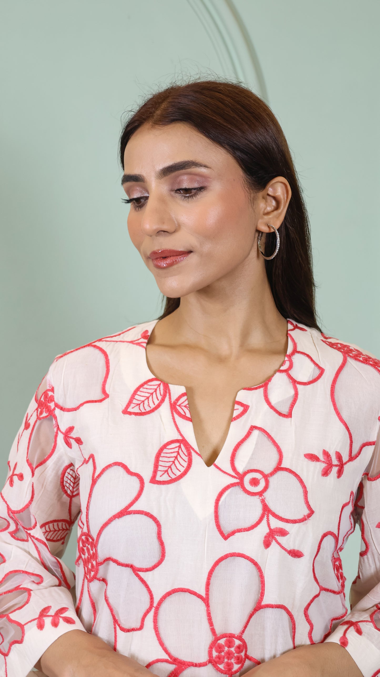 Off white Cut work Pink Kurta set