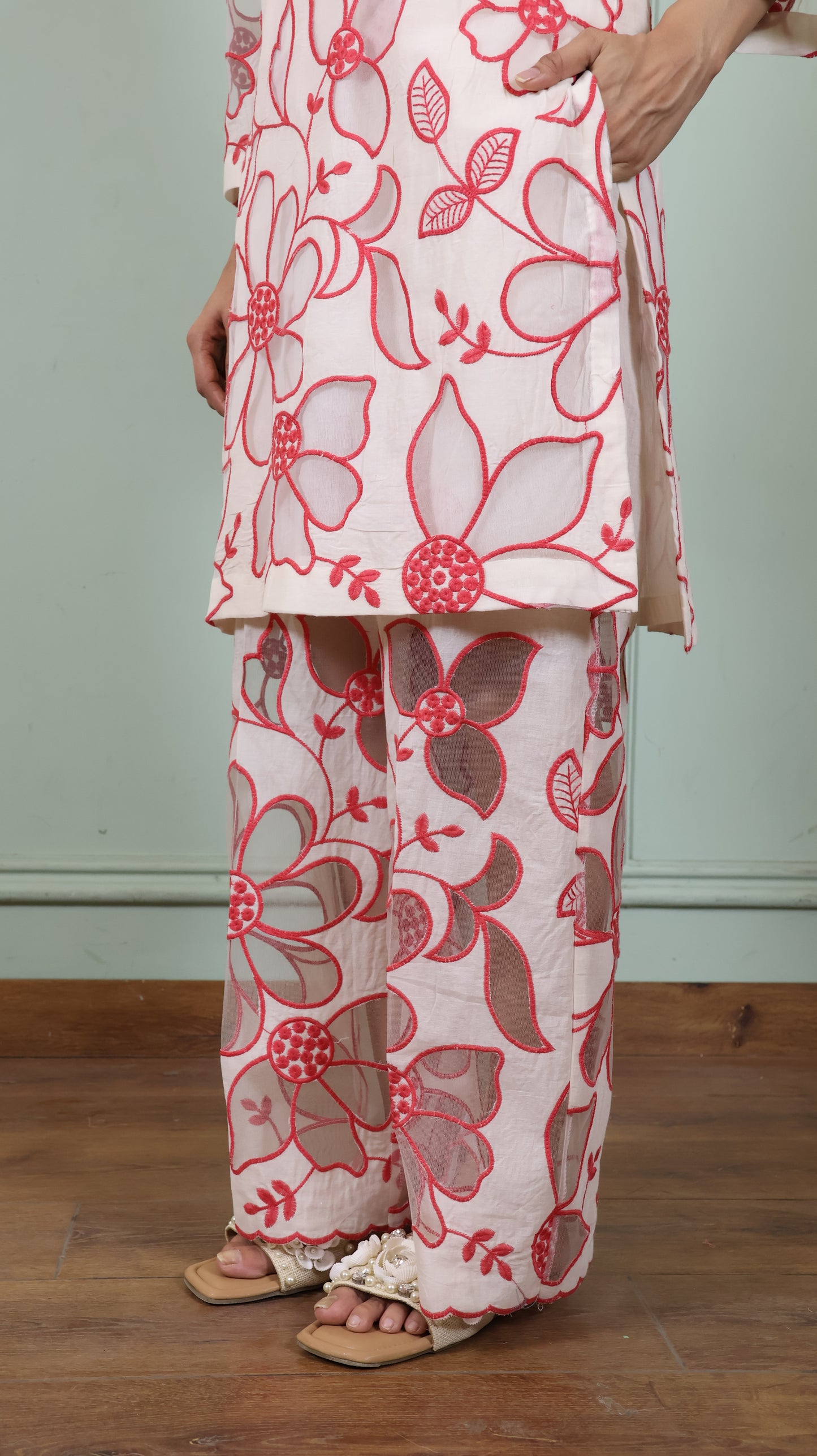 Off white Cut work Pink Kurta set