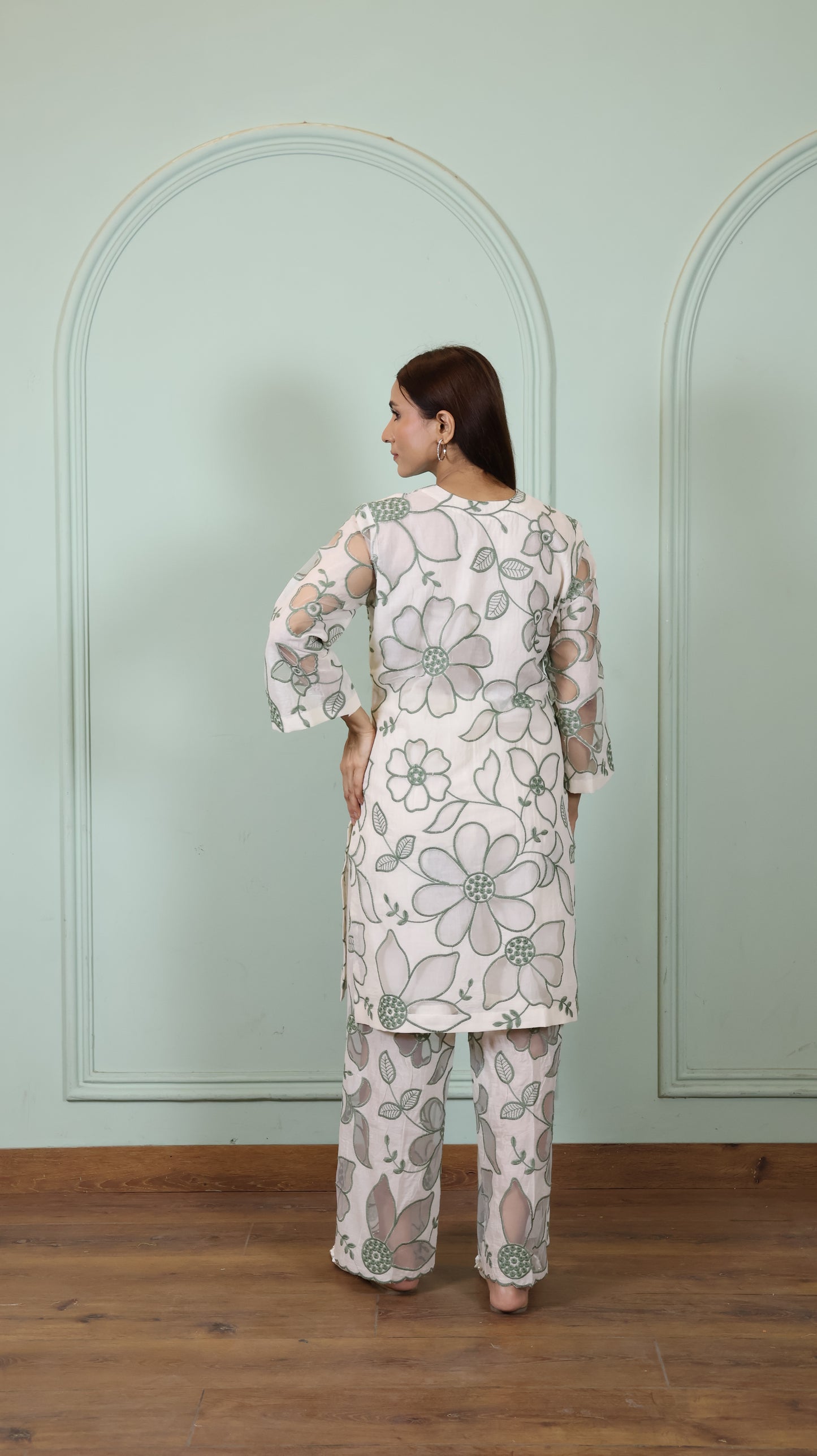 Offwhite Cut work green Kurta set