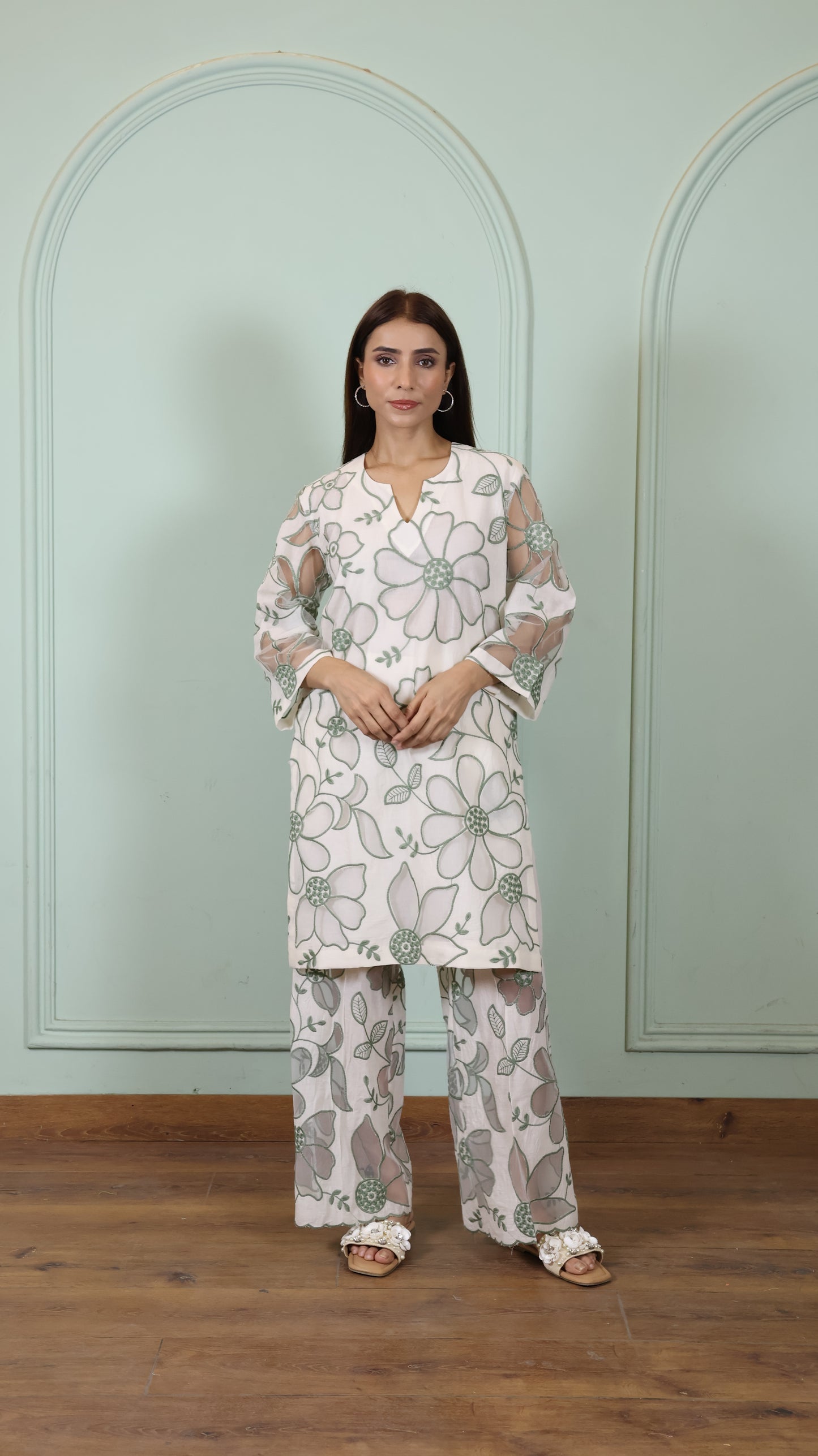 Offwhite Cut work green Kurta set