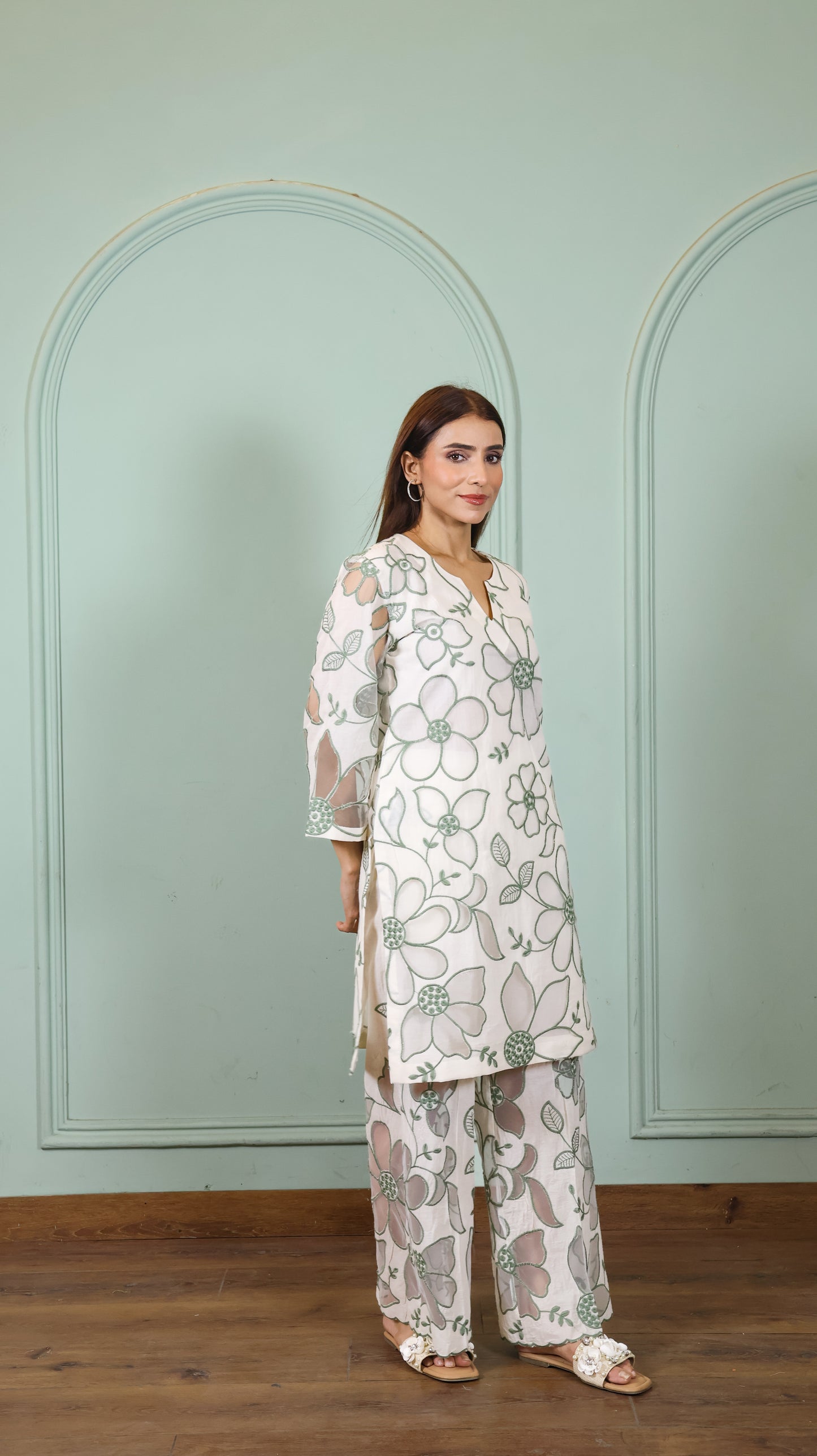 Offwhite Cut work green Kurta set