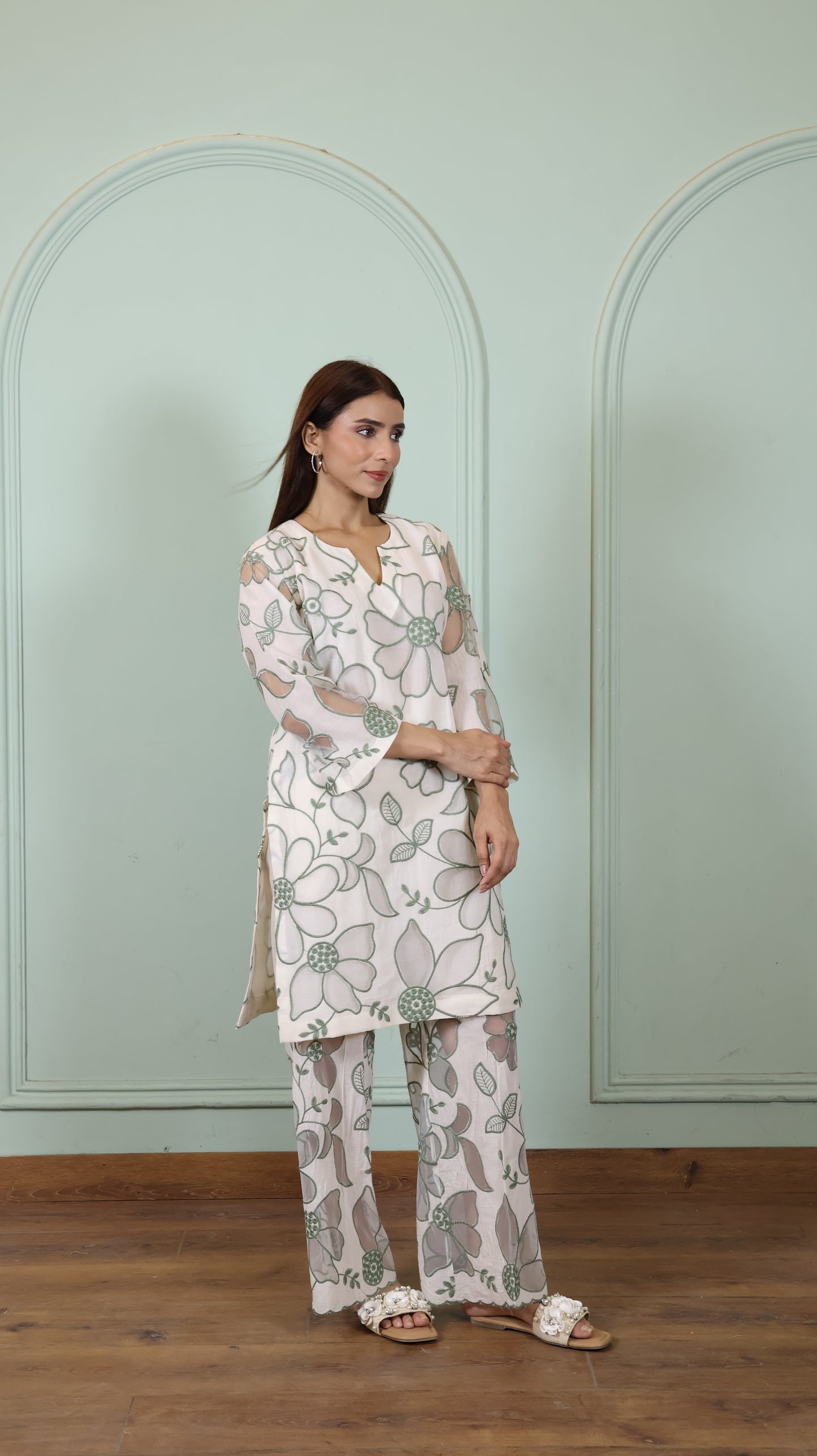 Offwhite Cut work green Kurta set