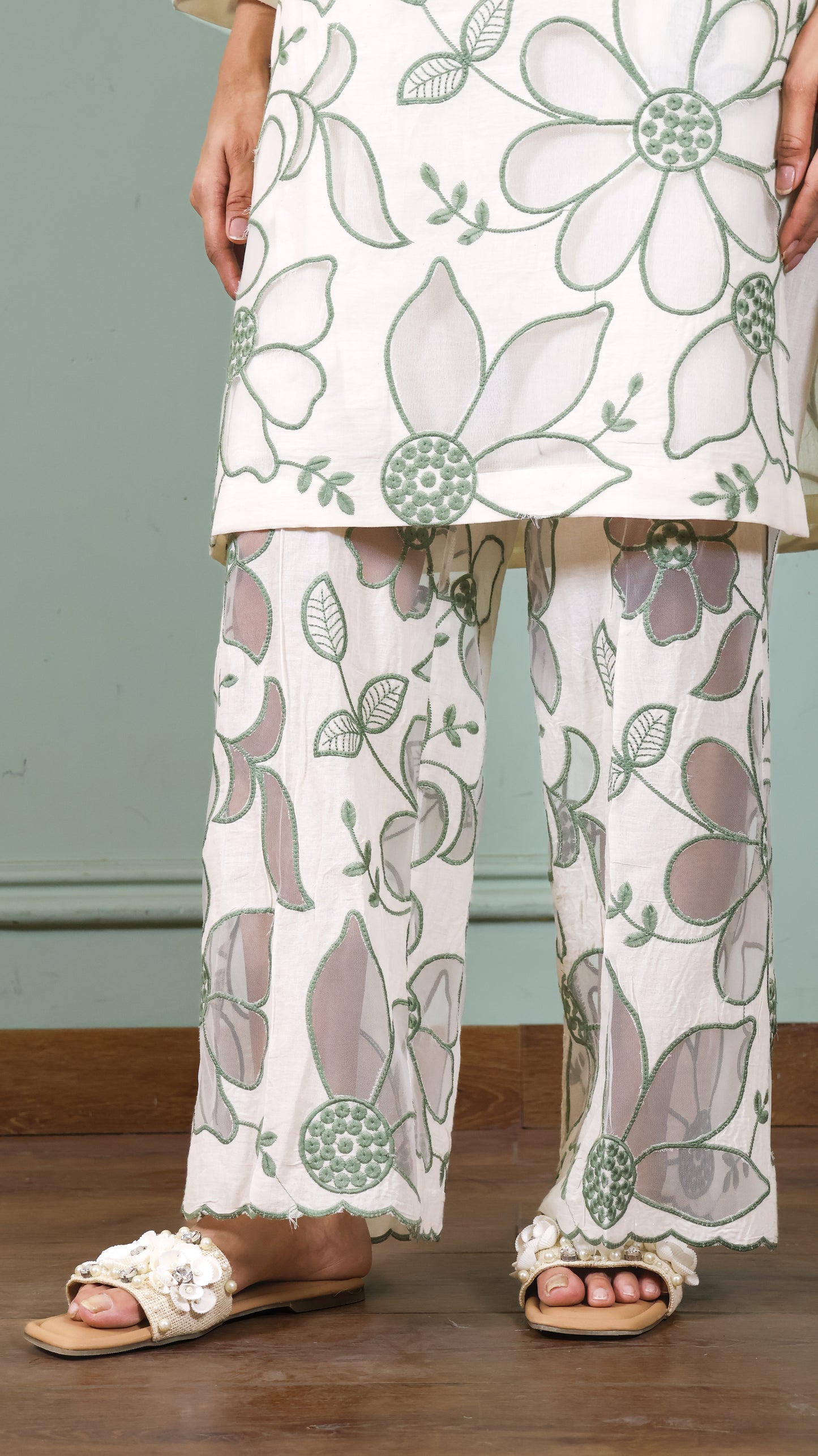 Offwhite Cut work green Kurta set