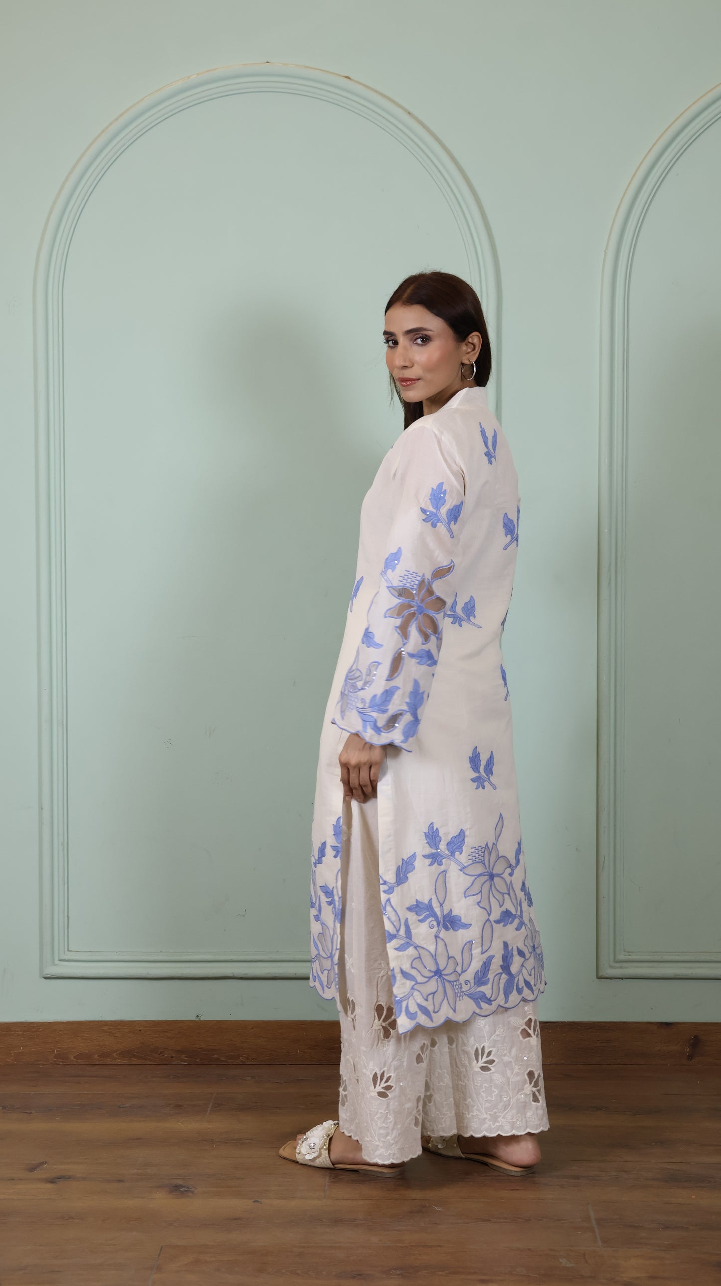 Off white Cut work Blue kurta Set