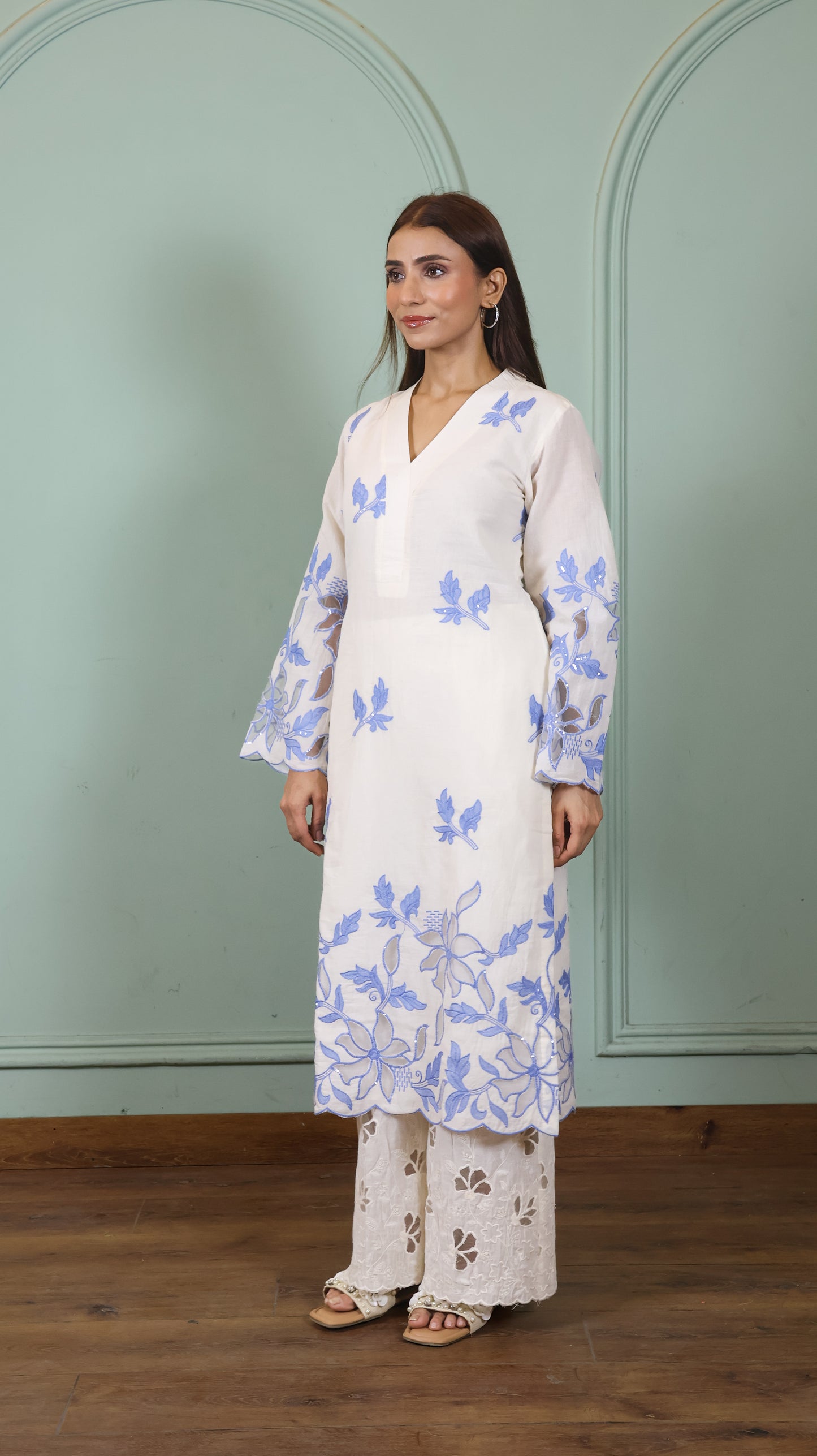 Off white Cut work Blue kurta Set