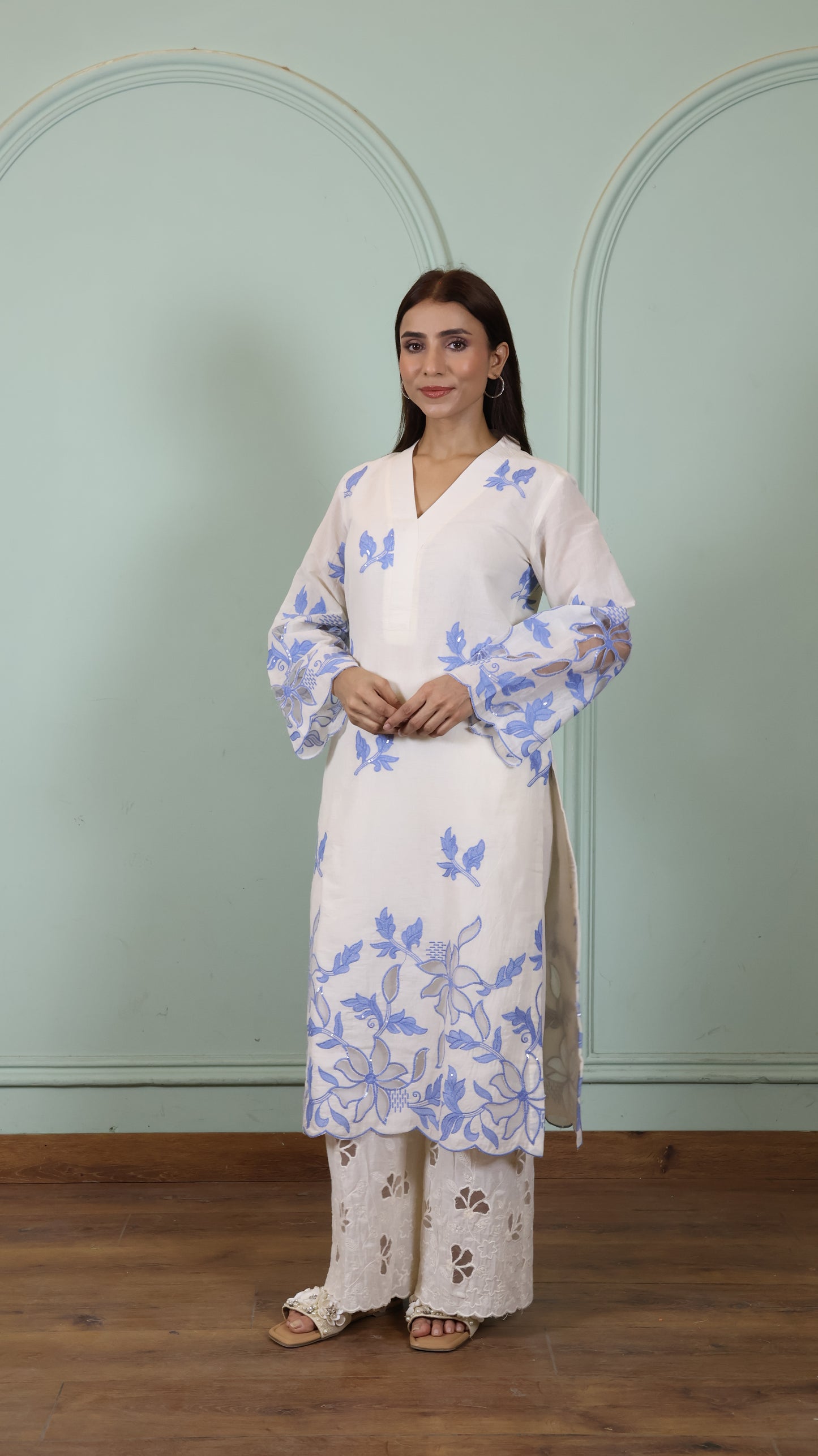 Off white Cut work Blue kurta Set