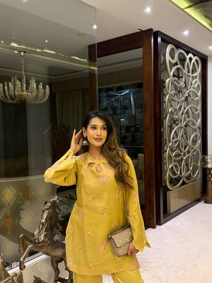 Saffron Mul Set 📛 - Allure Armoire