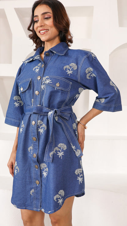 Denim dress with belt