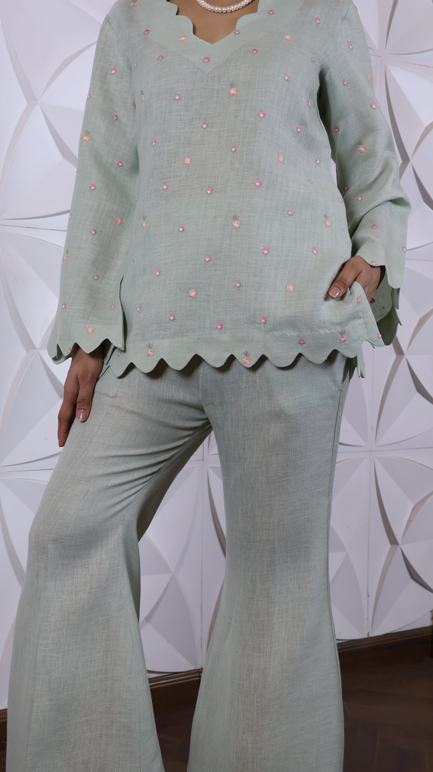 Green embroidered Linen Set