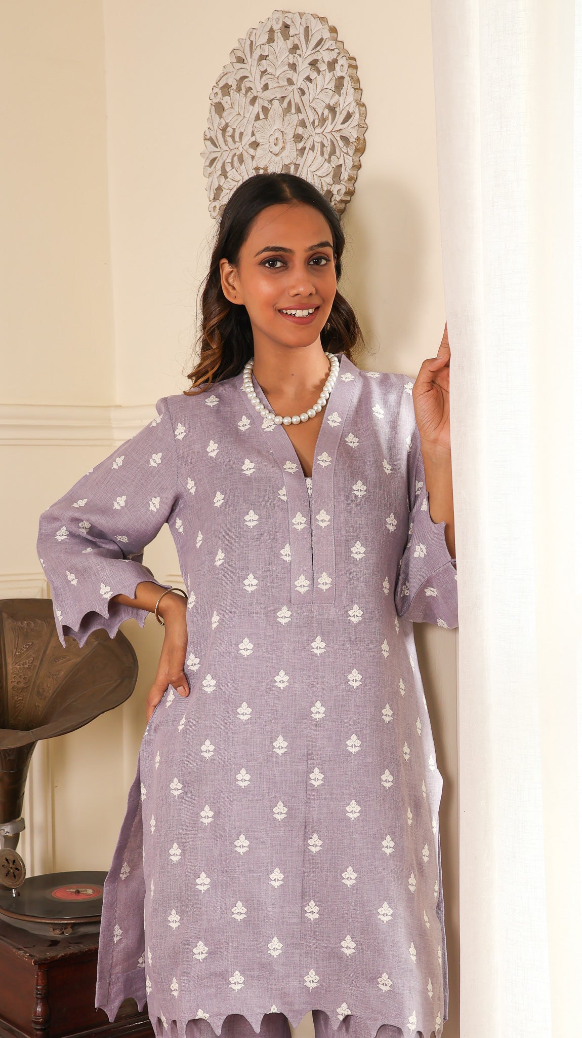 Mauve Embroidered Linen Set