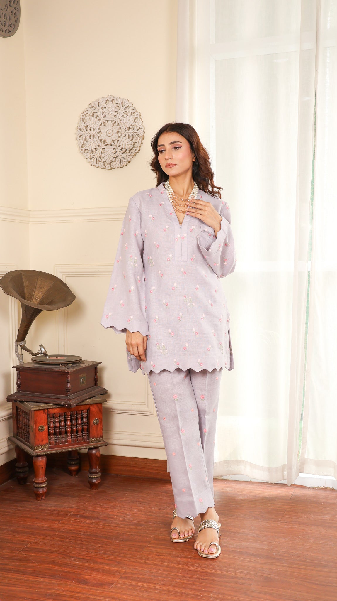 Greyish Flower Embroidered Linen Set