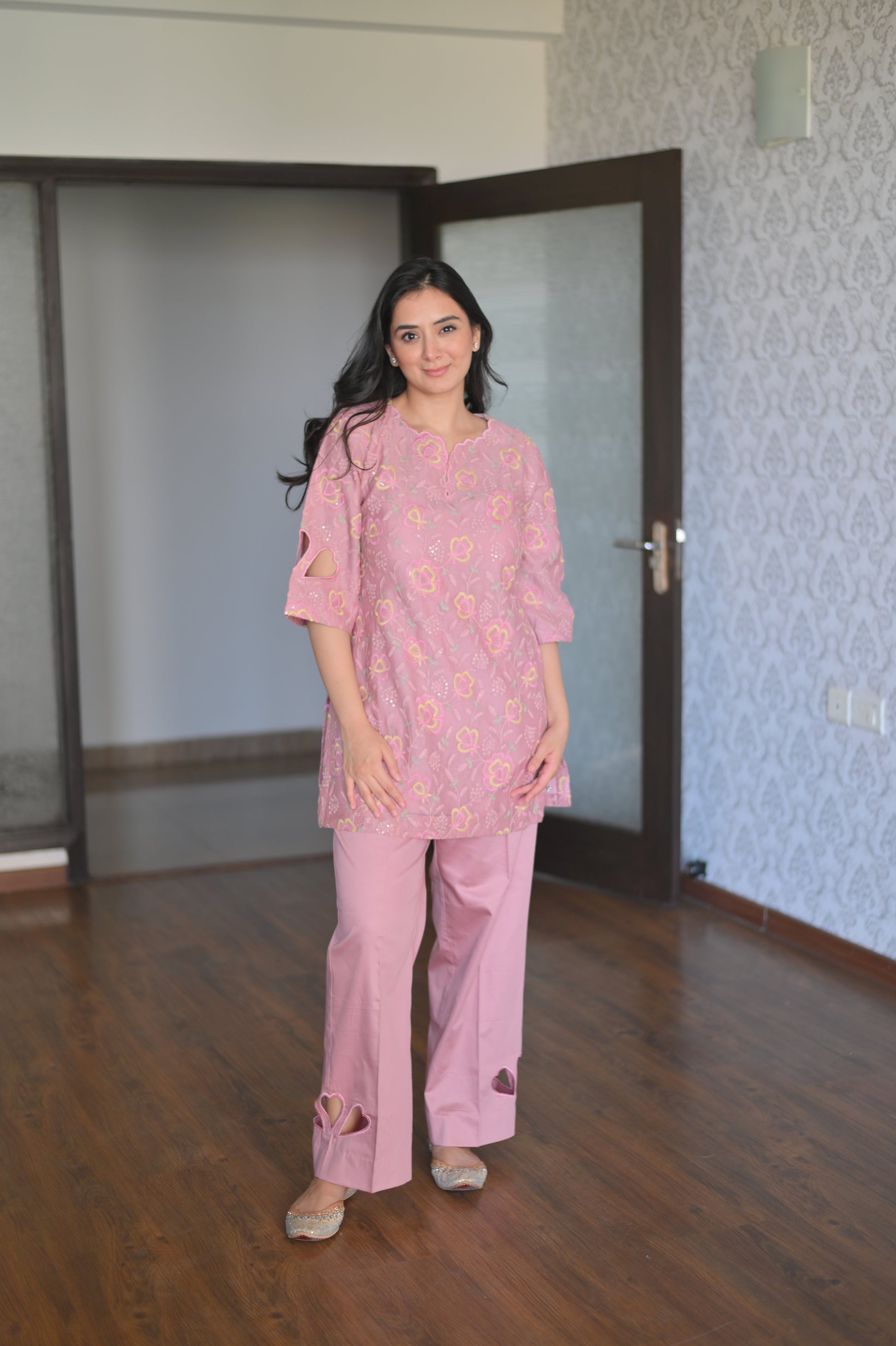 Wild orchid Mul embroidered set 💖 - Allure Armoire