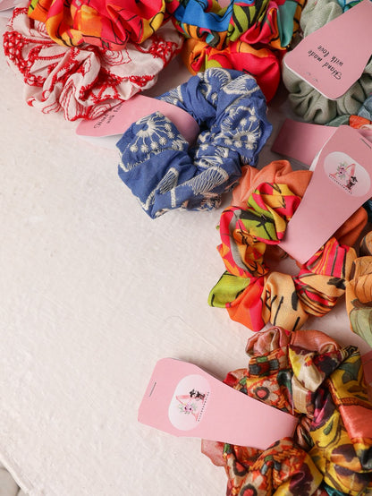 Every girl's Best Friend Scrunchie 💝